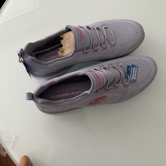 Skechers Men's Light Gray Athletic Shoes - Picture 3 of 6